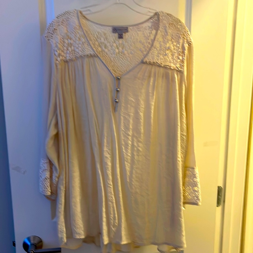 Lace and cotton top.